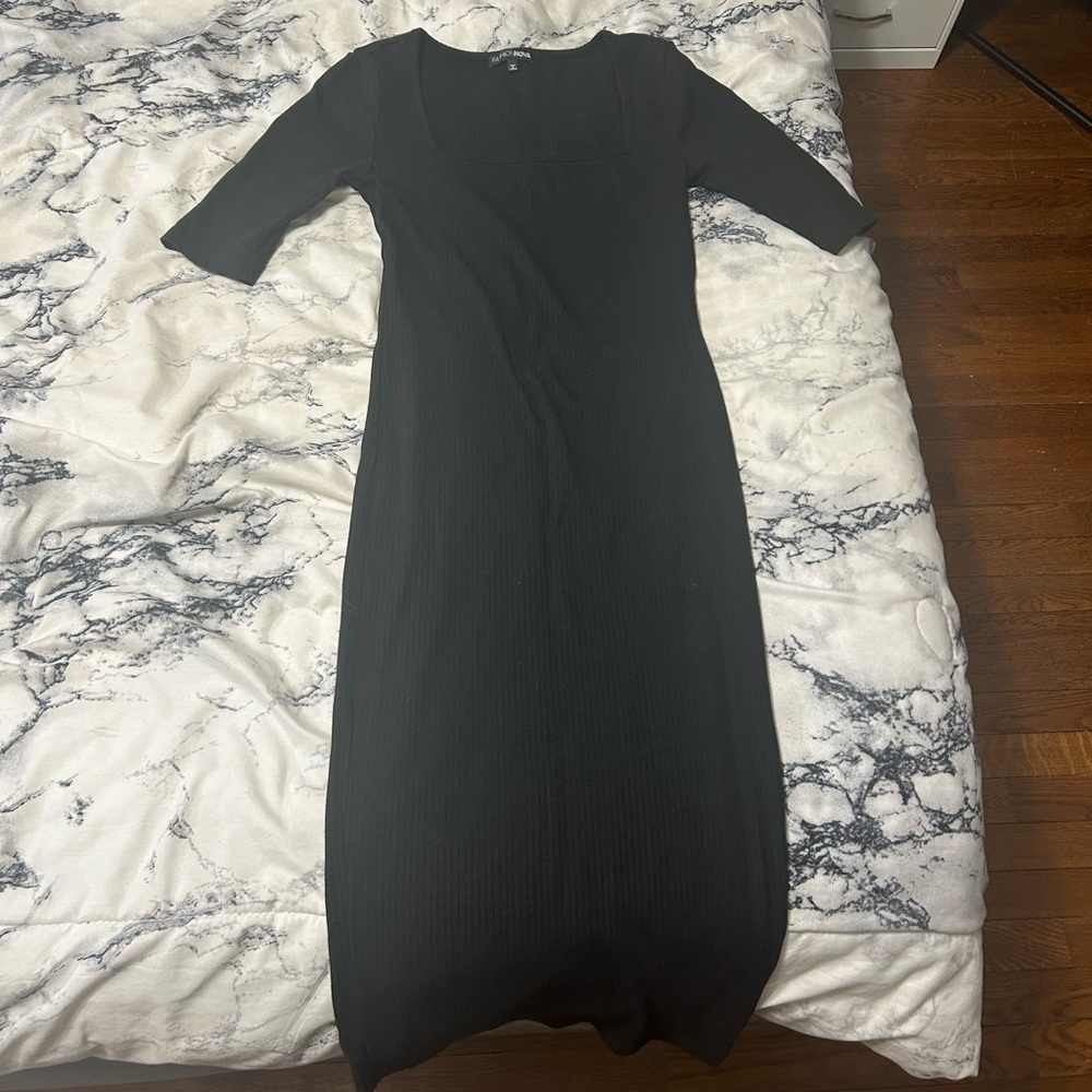 Fashion Nova black bodycon dress